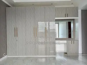 Lake View Luxurious 3440 Sqft Apartment Available For Rent i