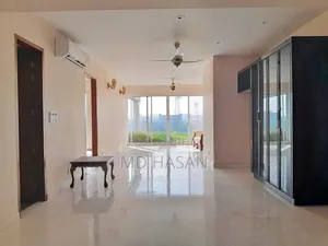 4bdrm Apartment in 4800 Sqft Apartment for rent