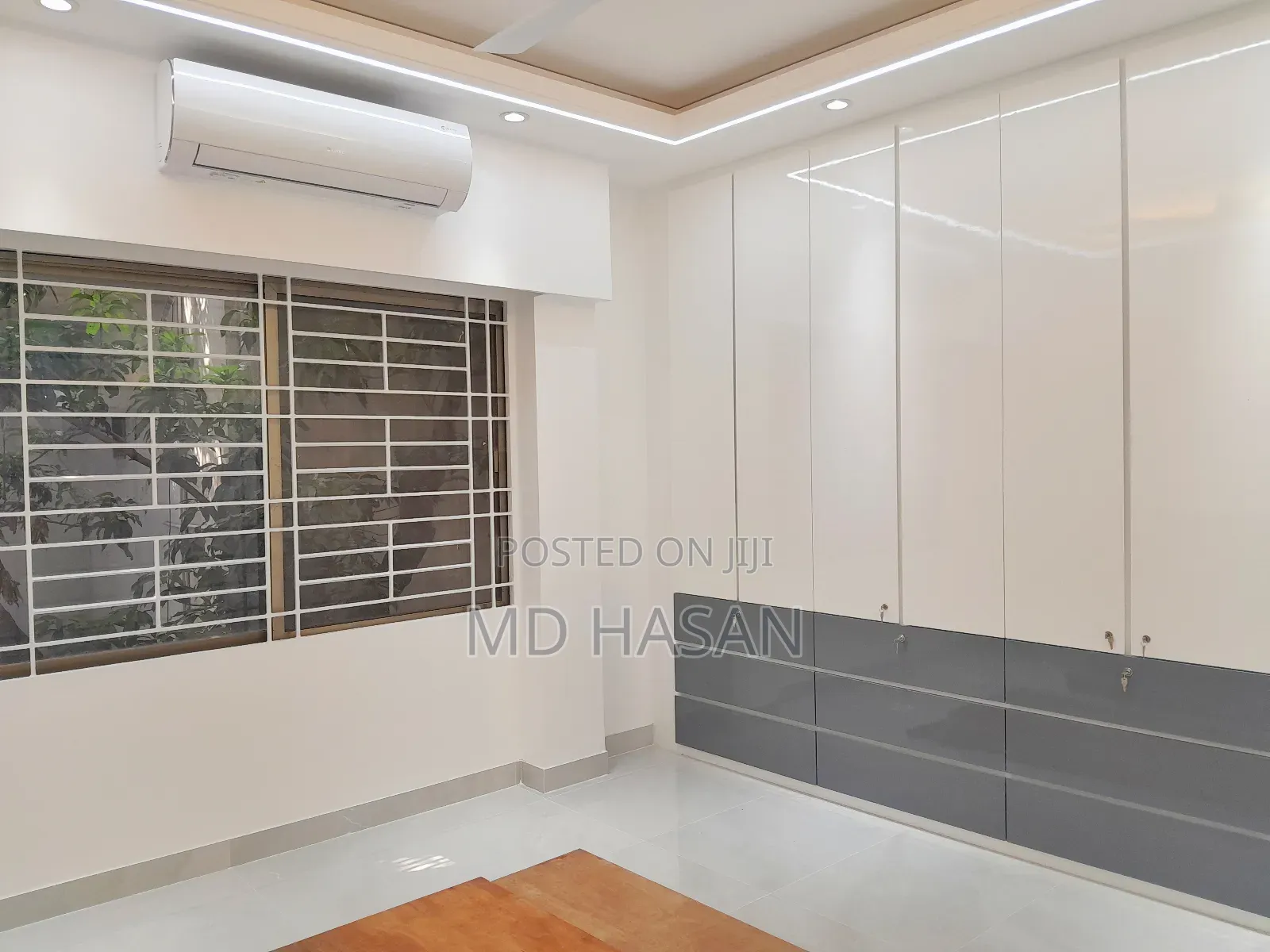 4bdrm Apartment in Semi Furnished for rent