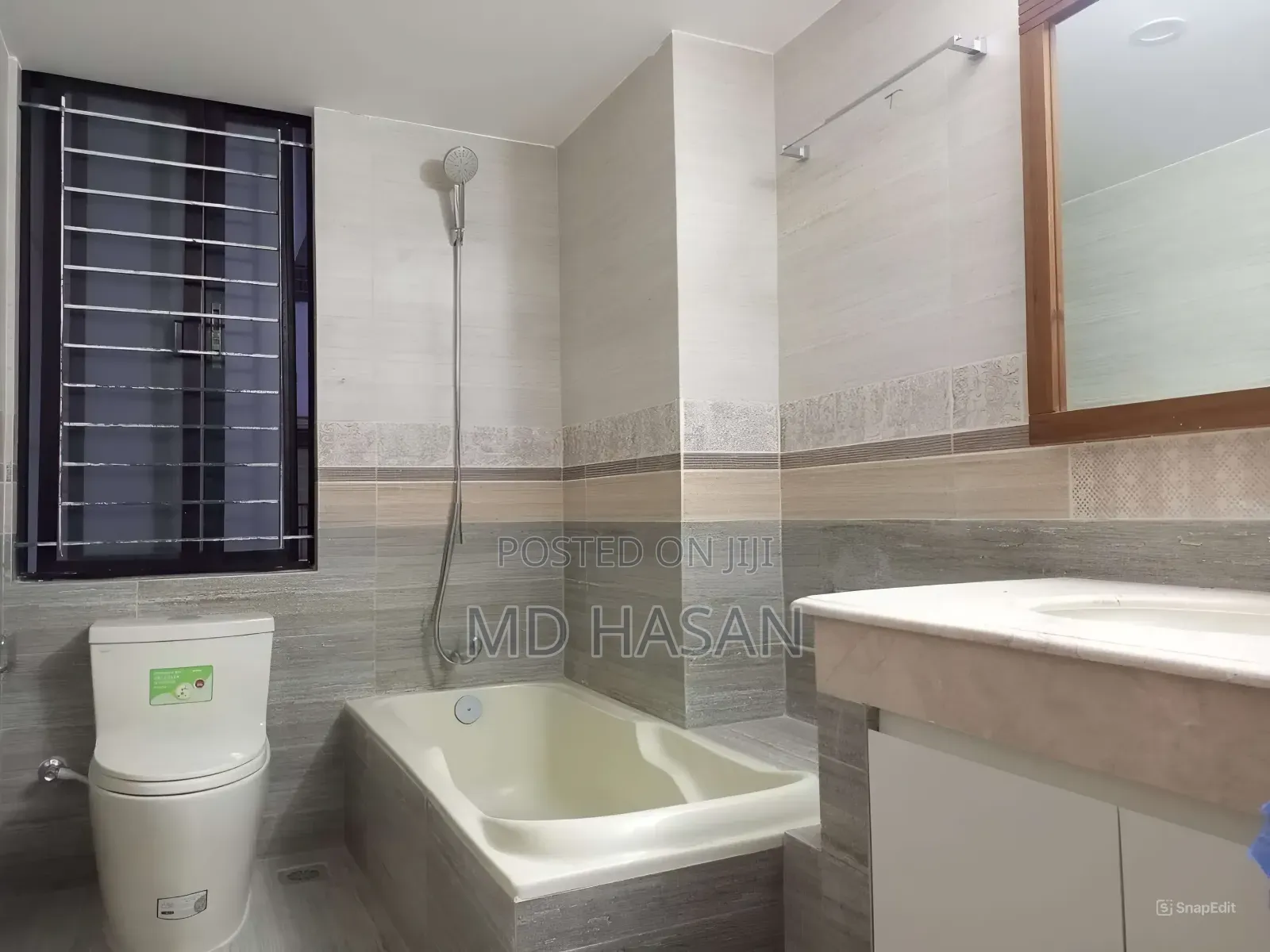 4bdrm Apartment in Semi Furnished for rent