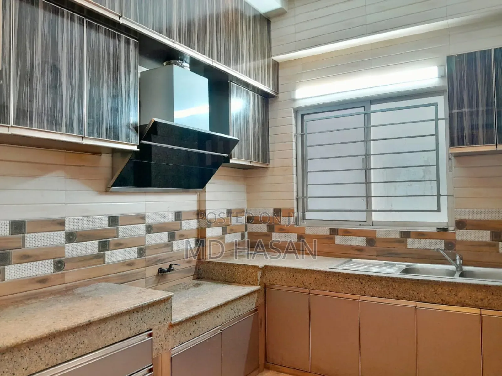 4bdrm Apartment in Semi Furnished for rent