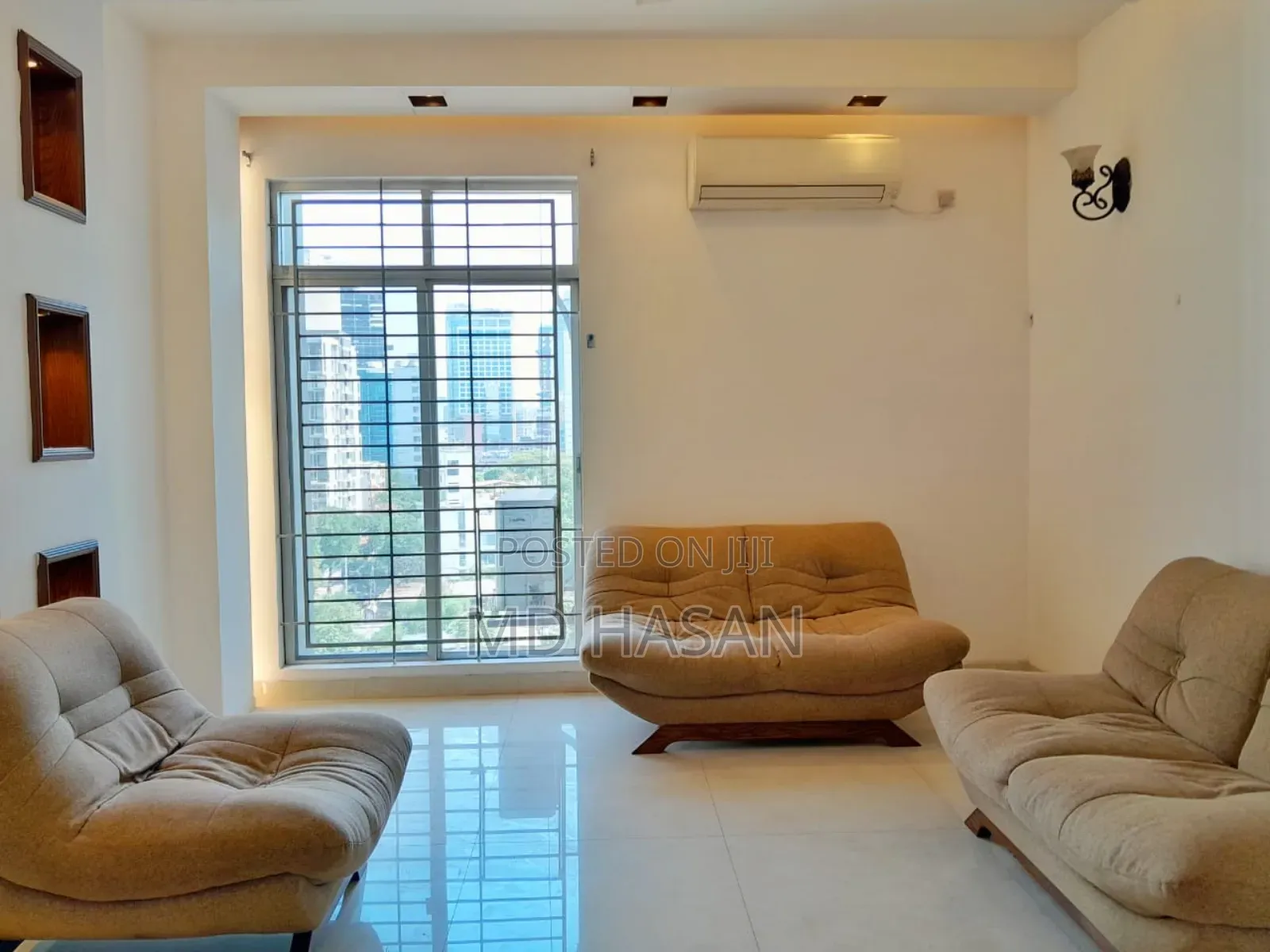 4bdrm Apartment in Semi Furnished for rent