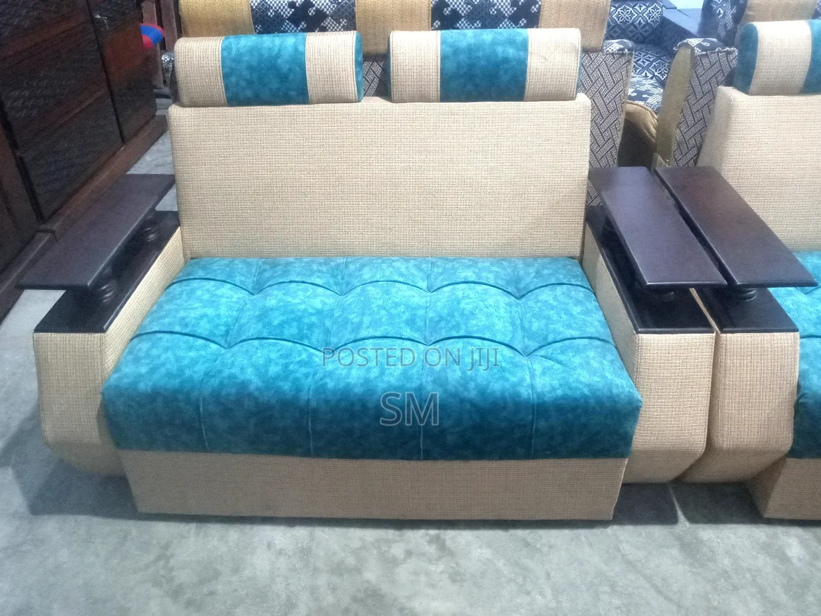 নিউ হাতল সোফা ৫ সিট। খুলনা