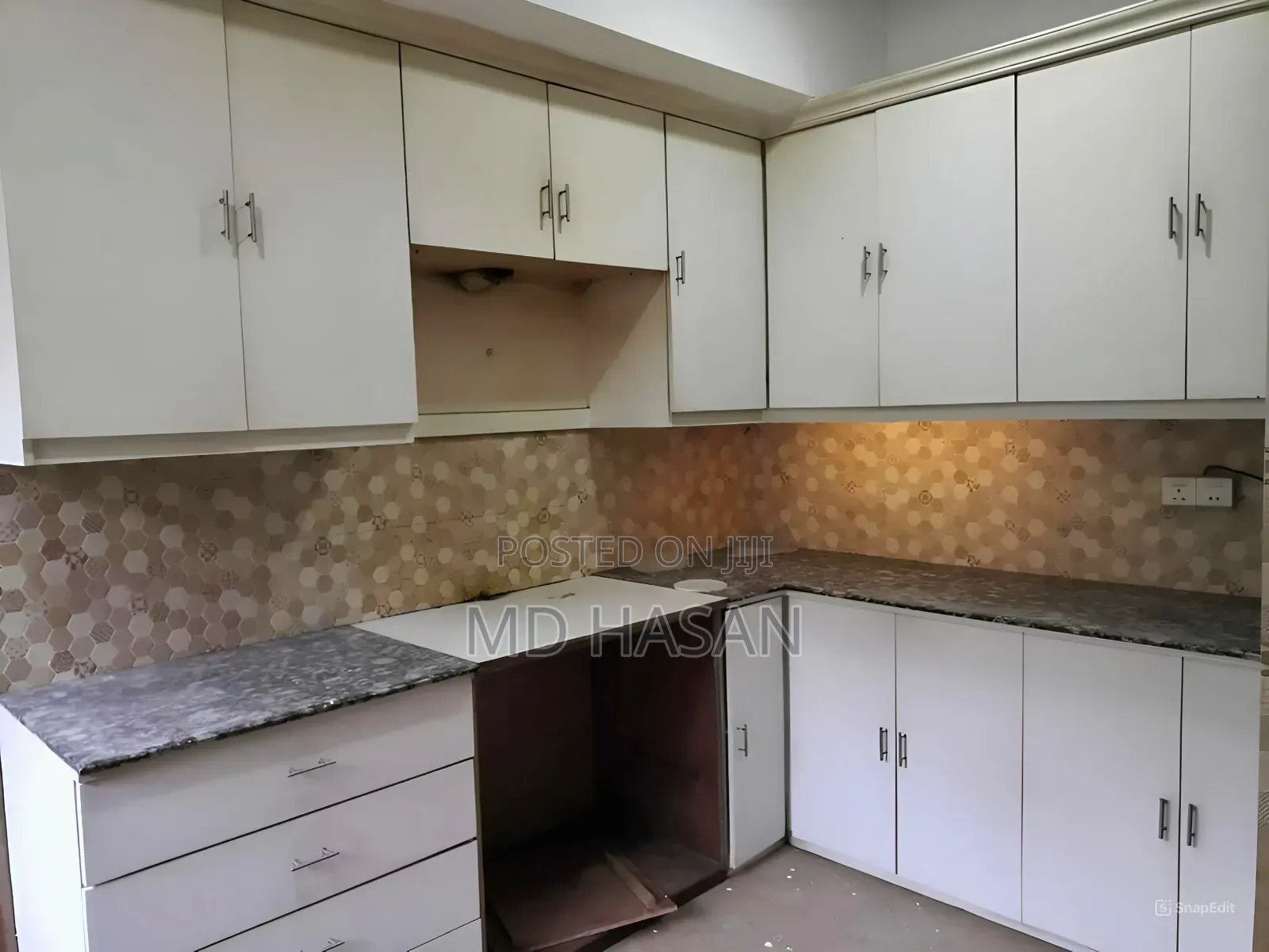 3bdrm Apartment in Also Gym And Pool for rent