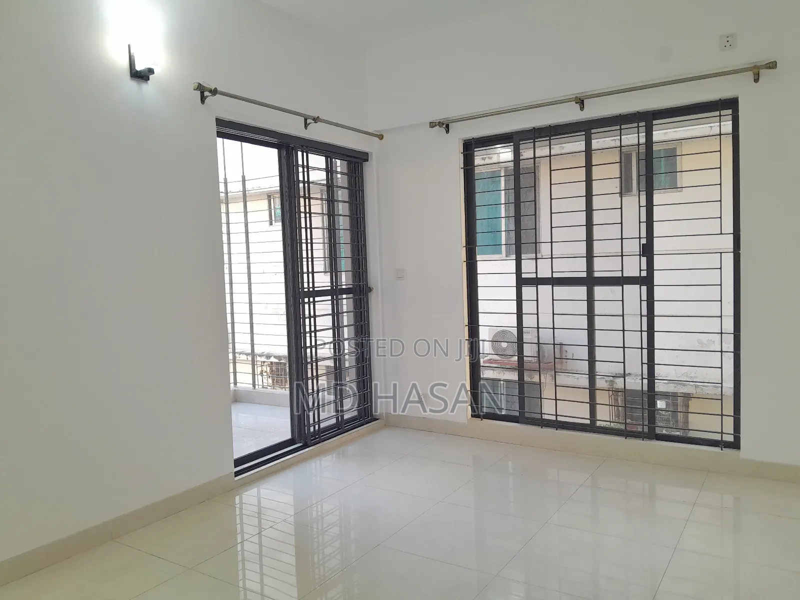 4bdrm Apartment in Semi Furnished for rent