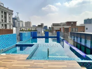 4bdrm Apartment in Semi Furnished for rent