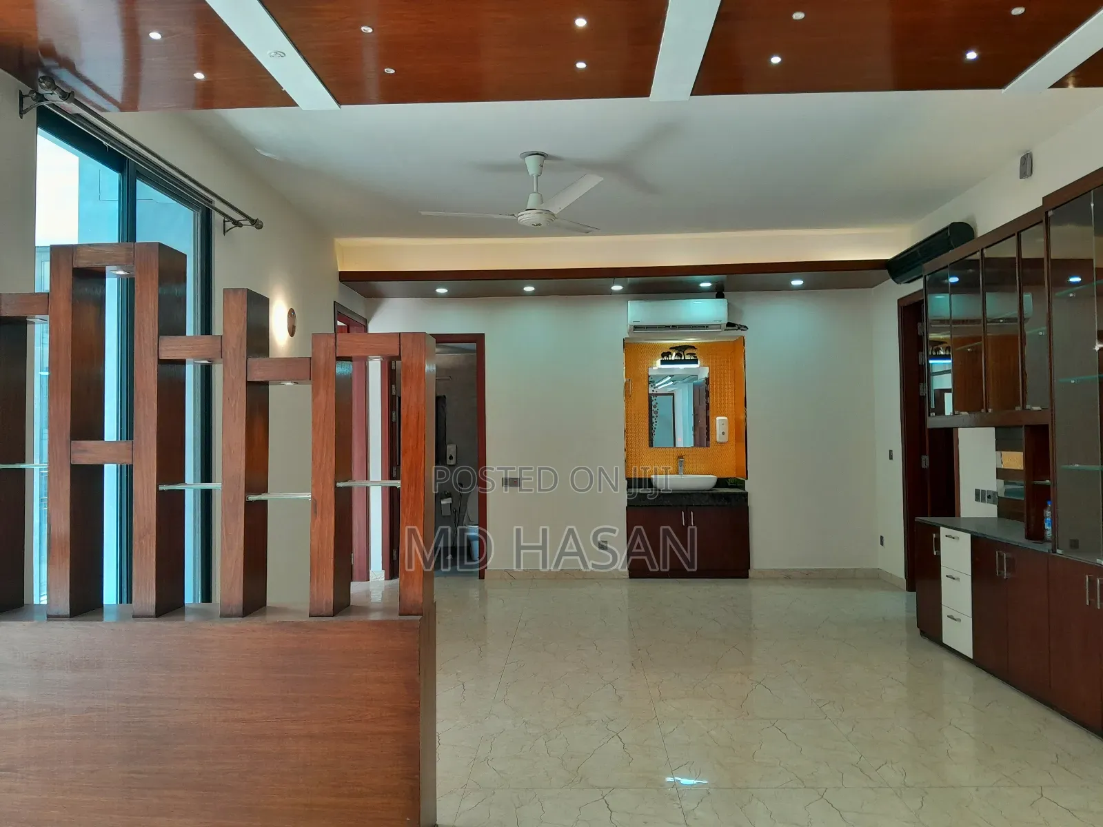 4bdrm Apartment in Semi Furnished for rent