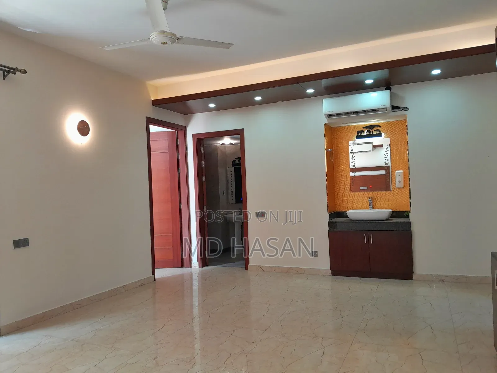 4bdrm Apartment in Semi Furnished for rent