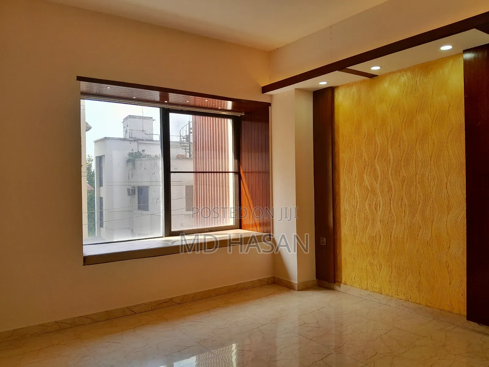 4bdrm Apartment in Semi Furnished for rent