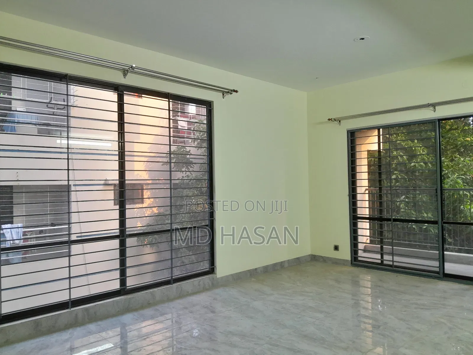 4bdrm Apartment in Semi Furnished for rent