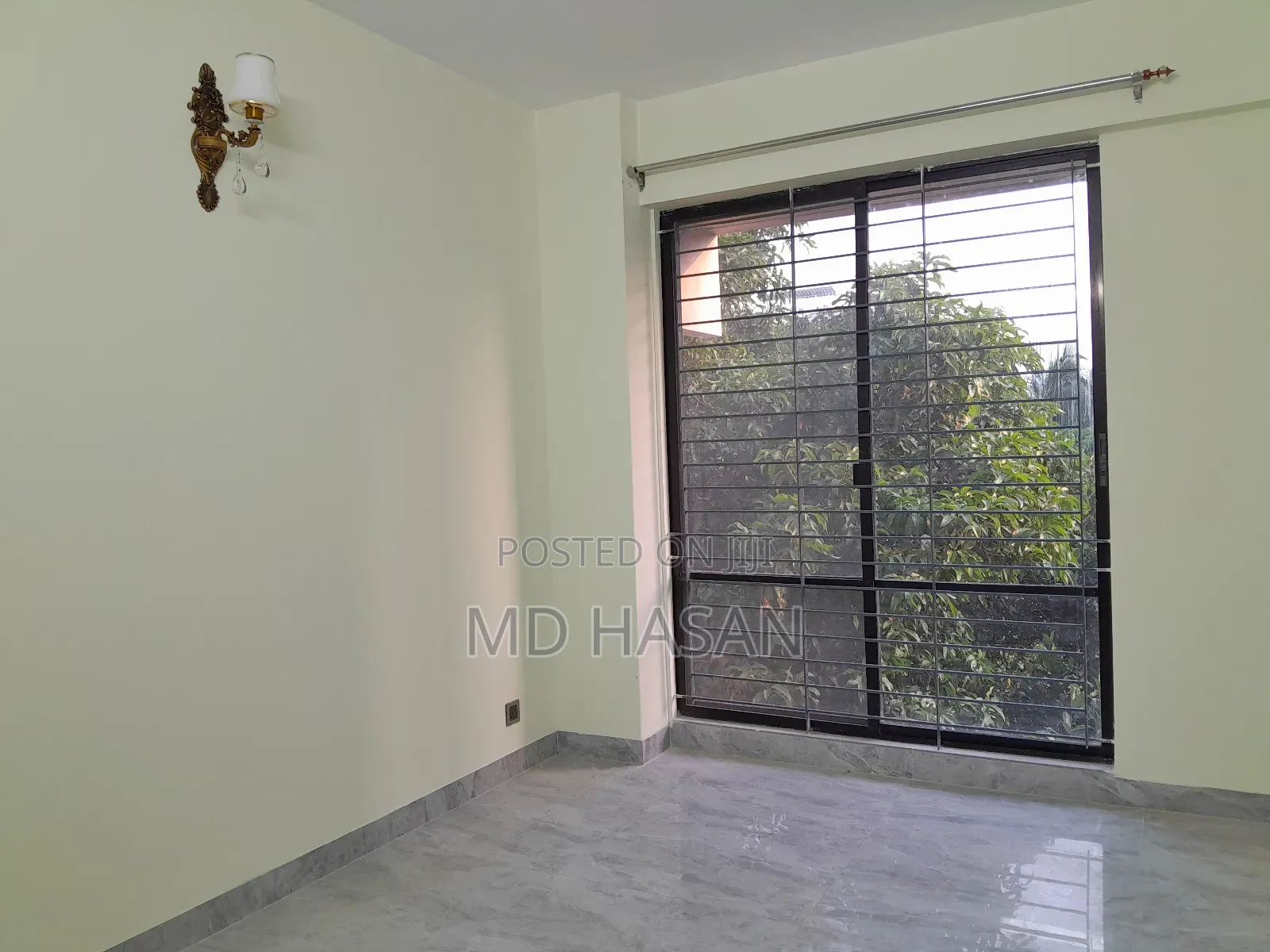 4bdrm Apartment in Semi Furnished for rent