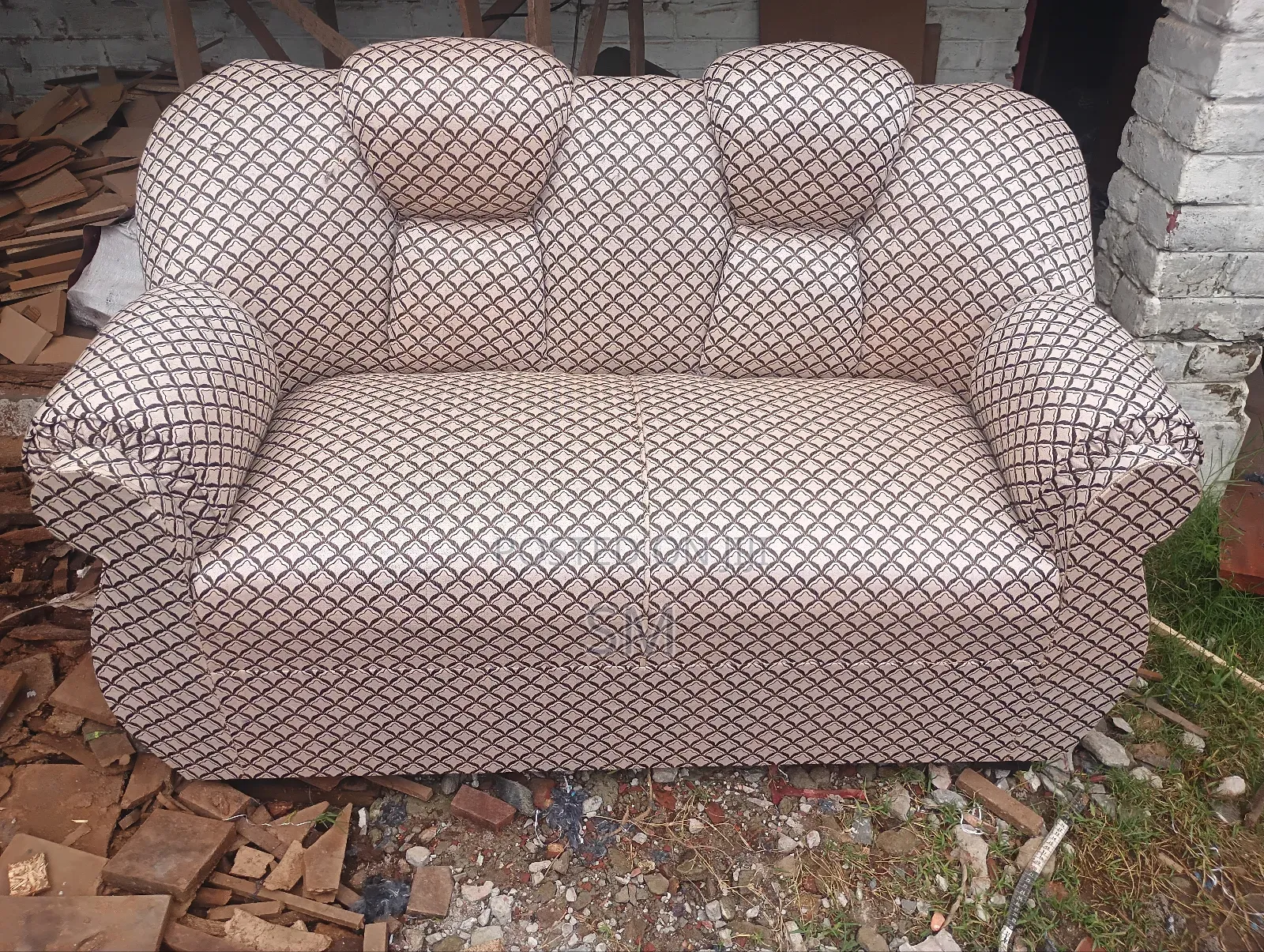 New Saddam Sofa 5 Seats in Khulna