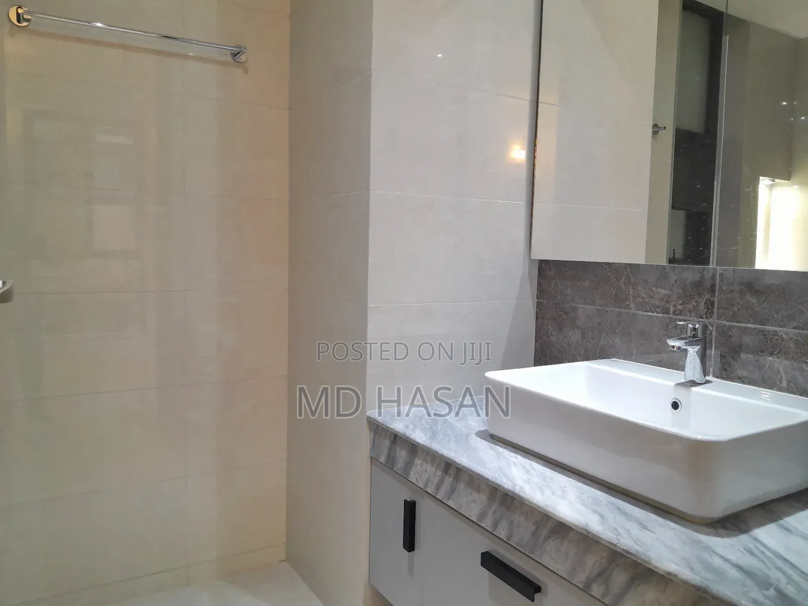 3bdrm Apartment in Semi Furnished for rent