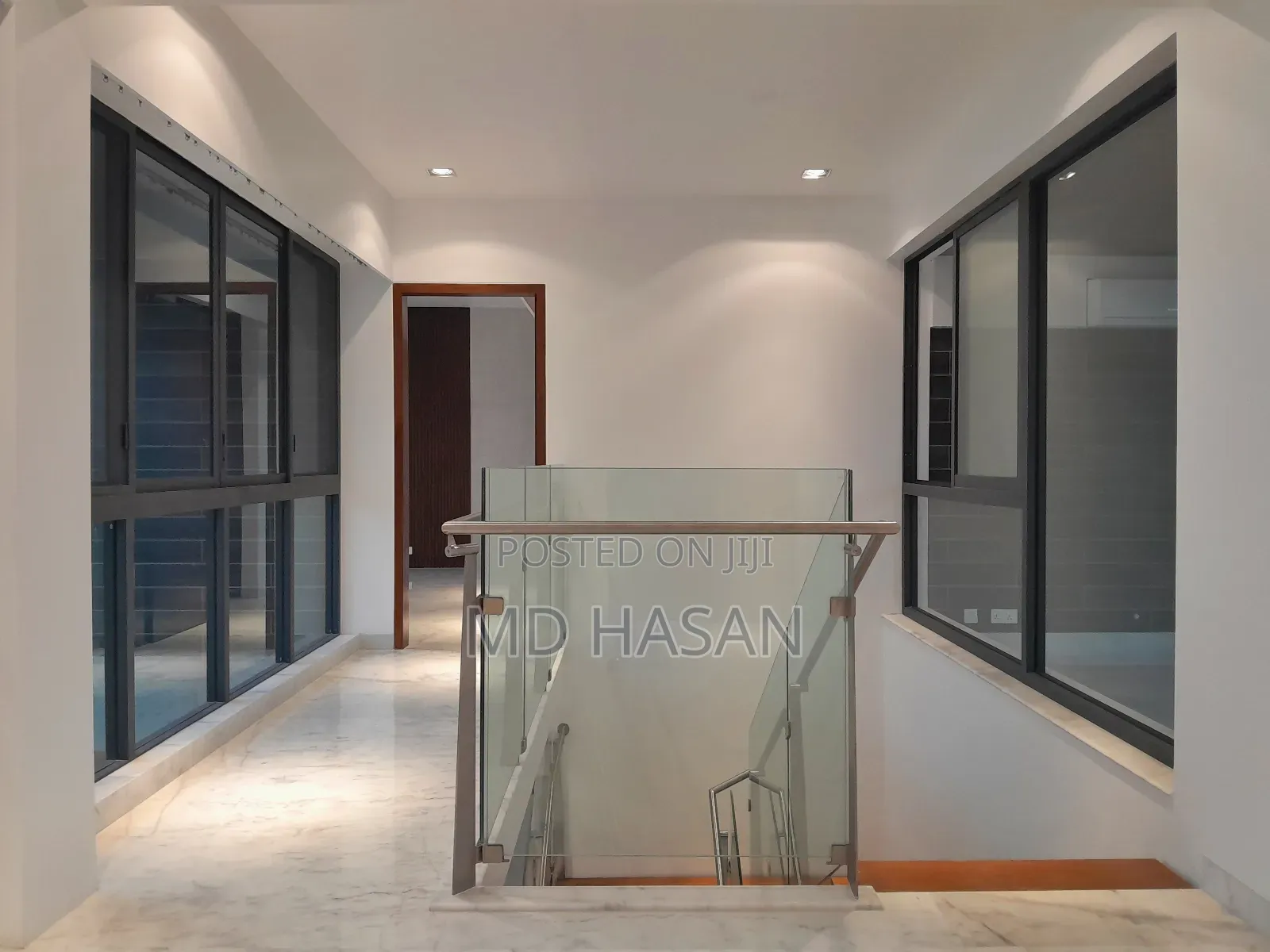 5bdrm Duplex in Semi-Furnished for rent