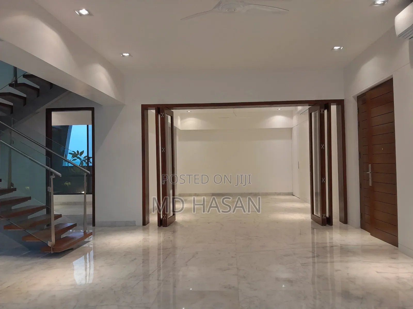 5bdrm Duplex in Semi-Furnished for rent