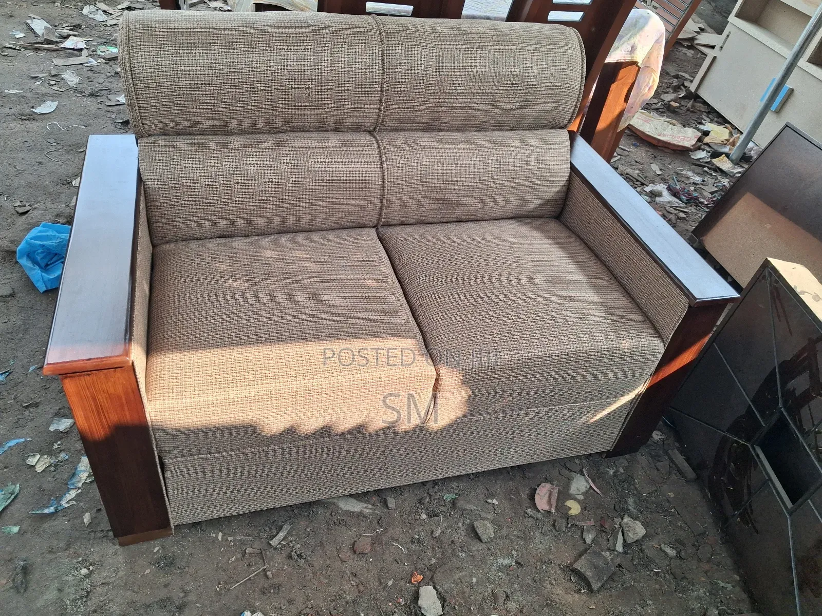 বক্স সোফা ২+২+১। খুলনা