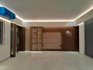 4bdrm Apartment in Semi Furnished for rent