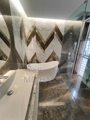 4bdrm Apartment in Semi Furnished for rent