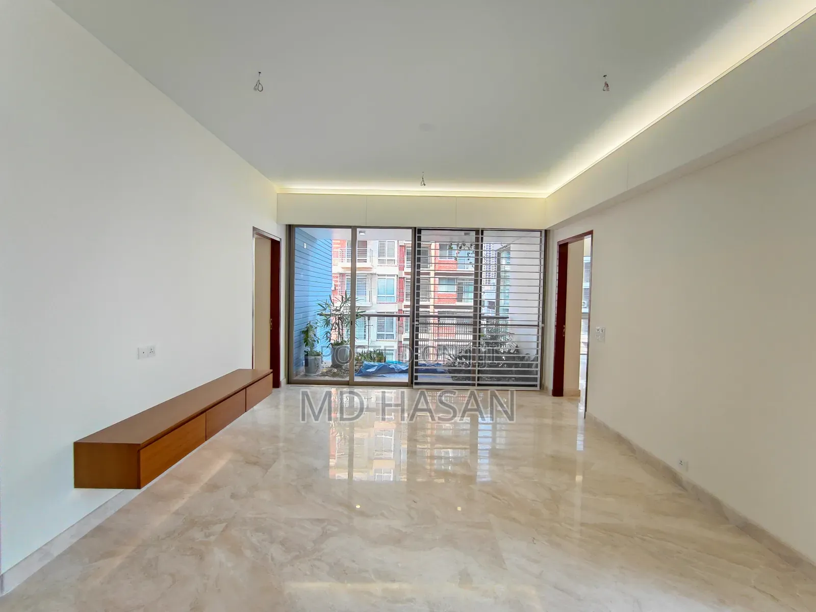 4bdrm Apartment in Semi Furnished for rent