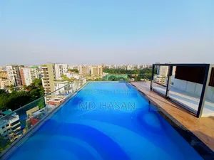 4bdrm Apartment in Semi Furnished for rent