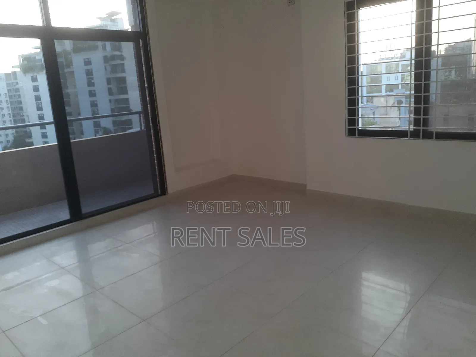 4bdrm Apartment in Gulshan for sale