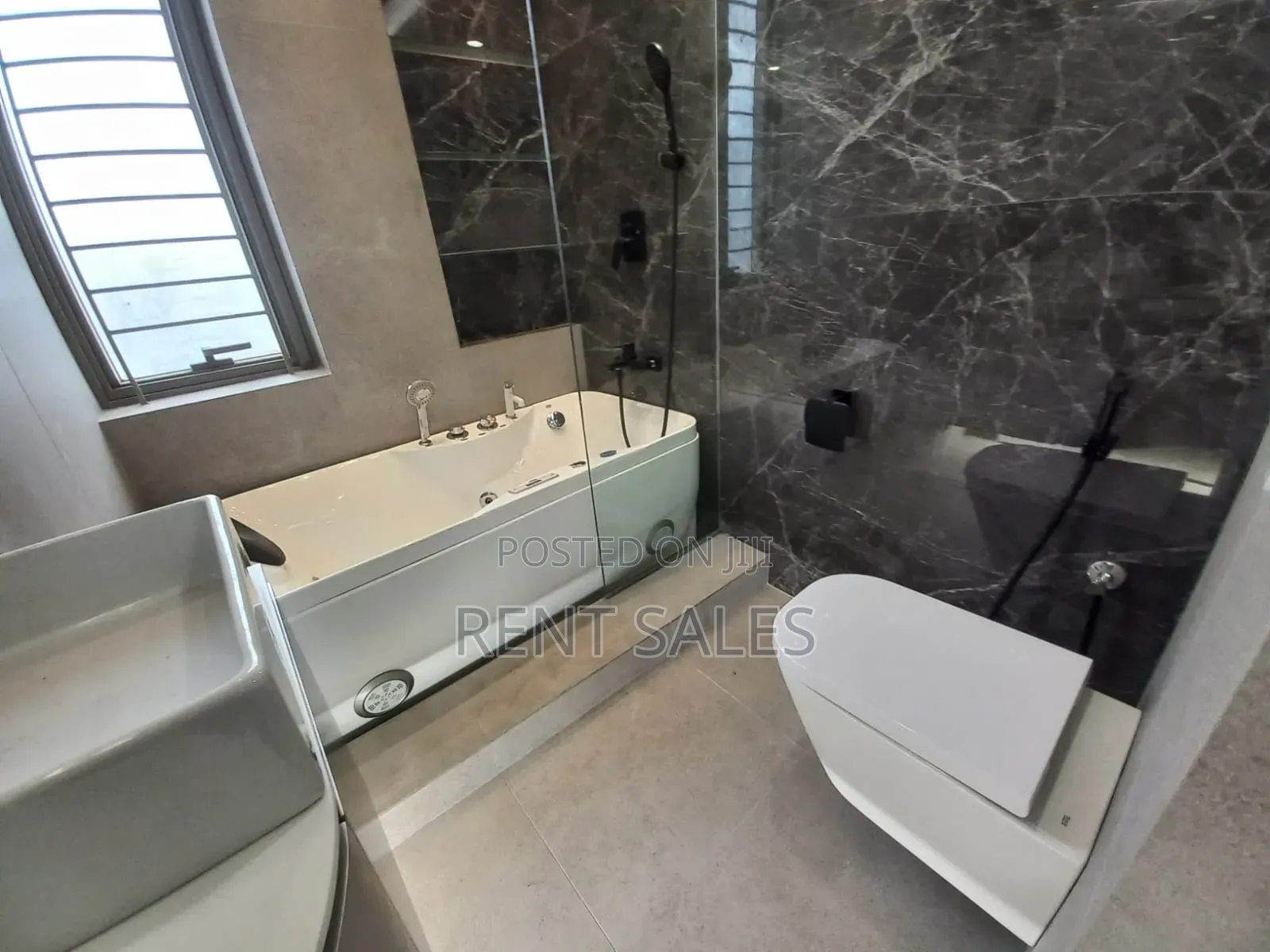 Furnished 4bdrm Apartment in Gulshan for rent