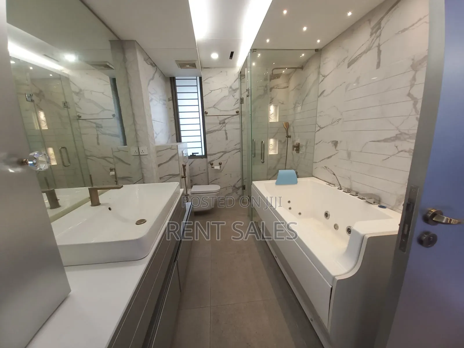 Furnished 4bdrm Apartment in Gulshan for rent