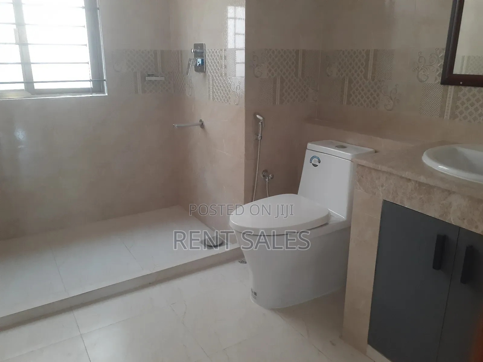 4bdrm Apartment in Gulshan for rent