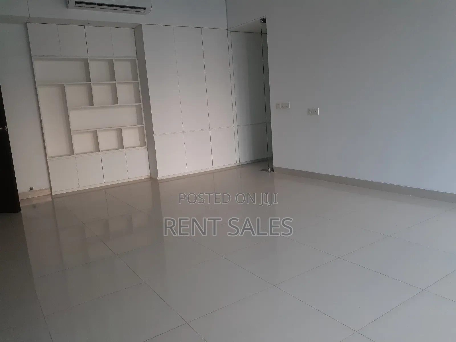 4000 SQFT Grand Floor for Rent in Gulshan Avenue