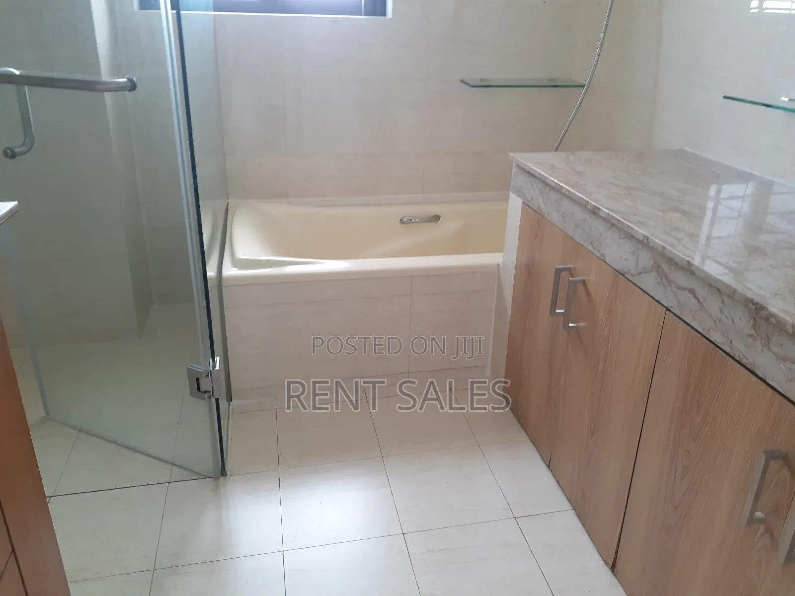 5bdrm Apartment in Gulshan for rent