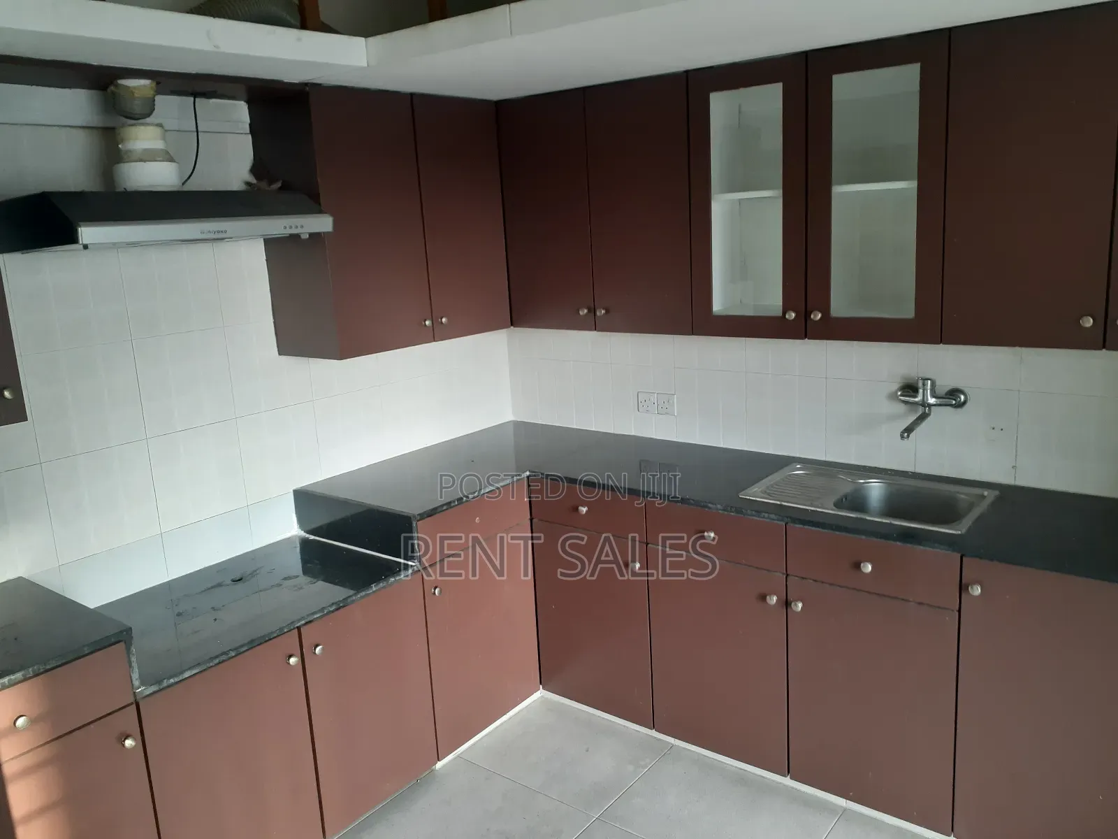 5bdrm Apartment in Gulshan for rent