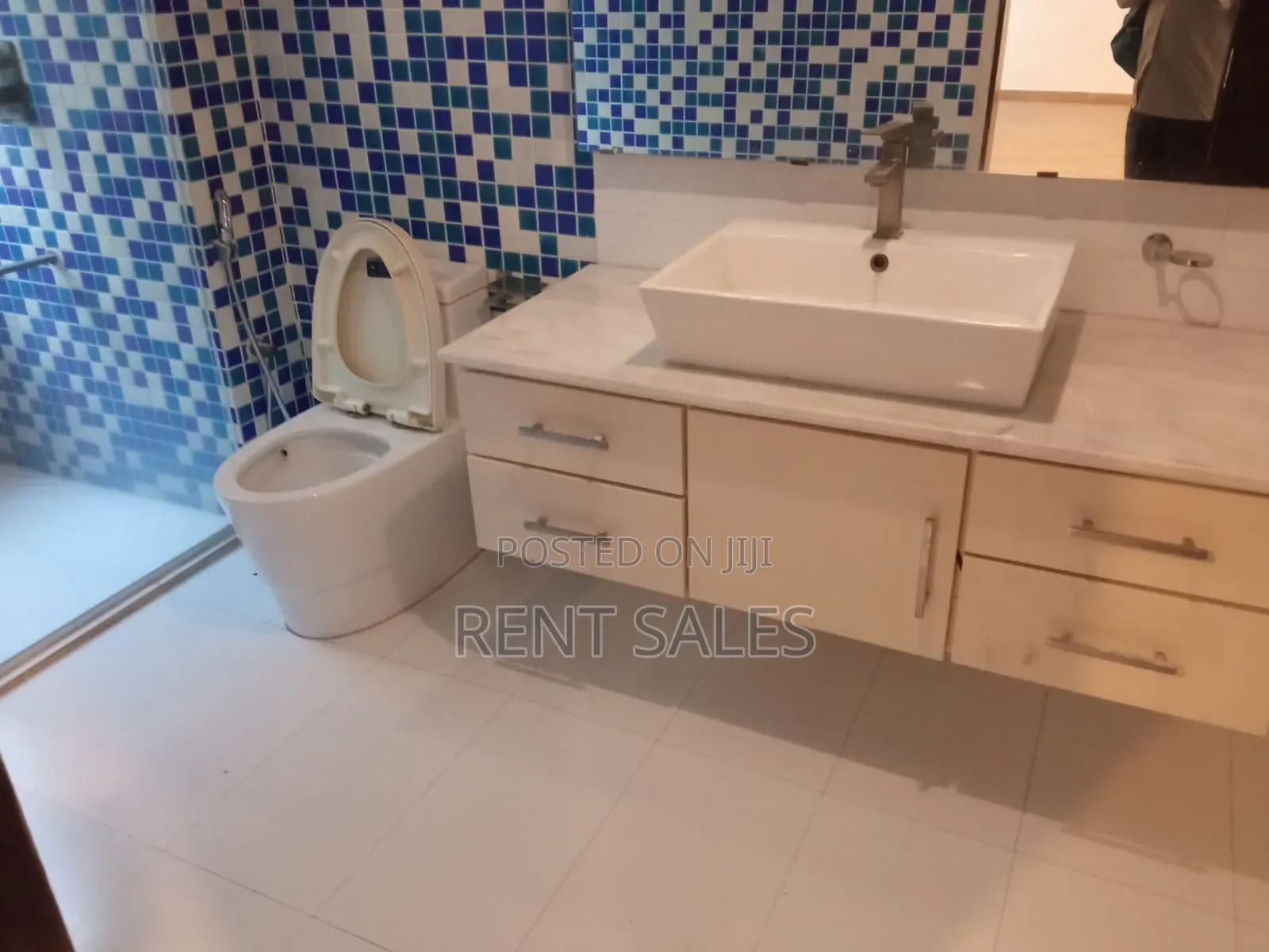 4bdrm Apartment in Gulshan for rent