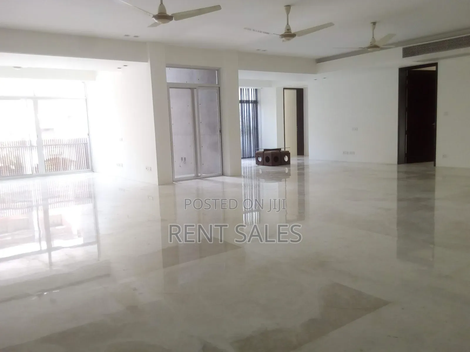 5bdrm Duplex in Gulshan for rent