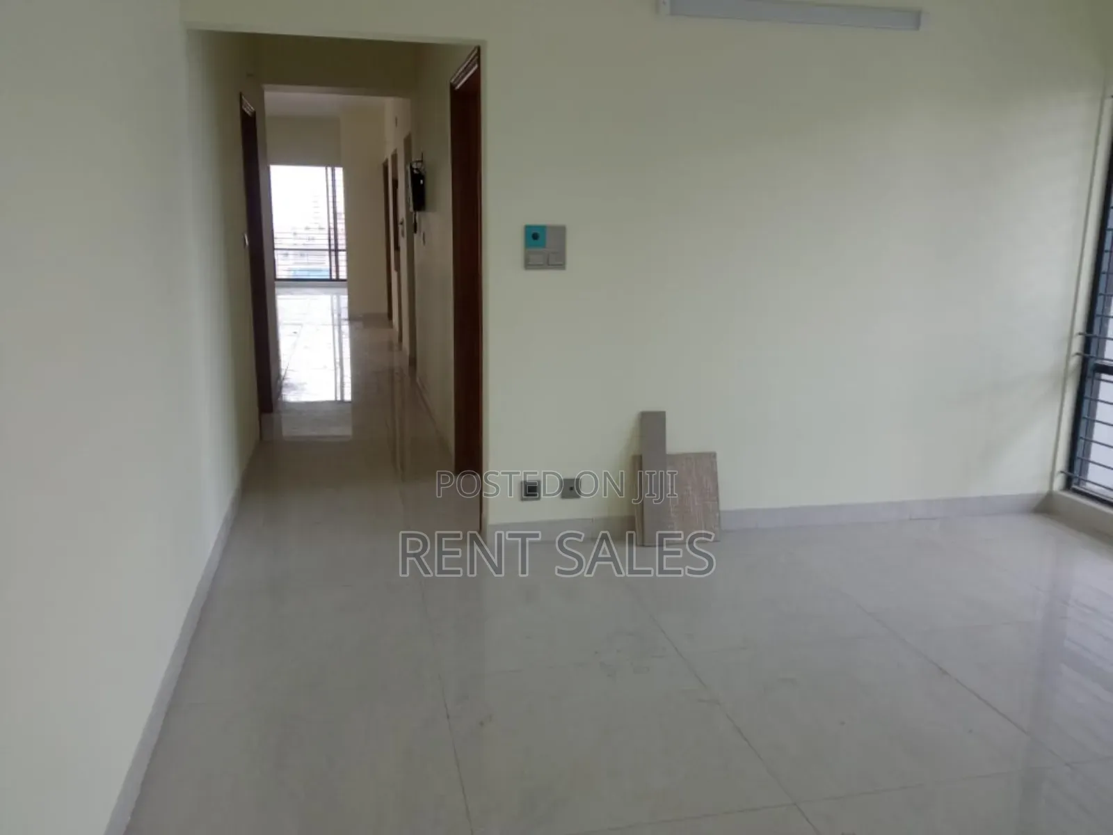 Commercial 5500 SQFT Office Space Rent in Gulshan 1