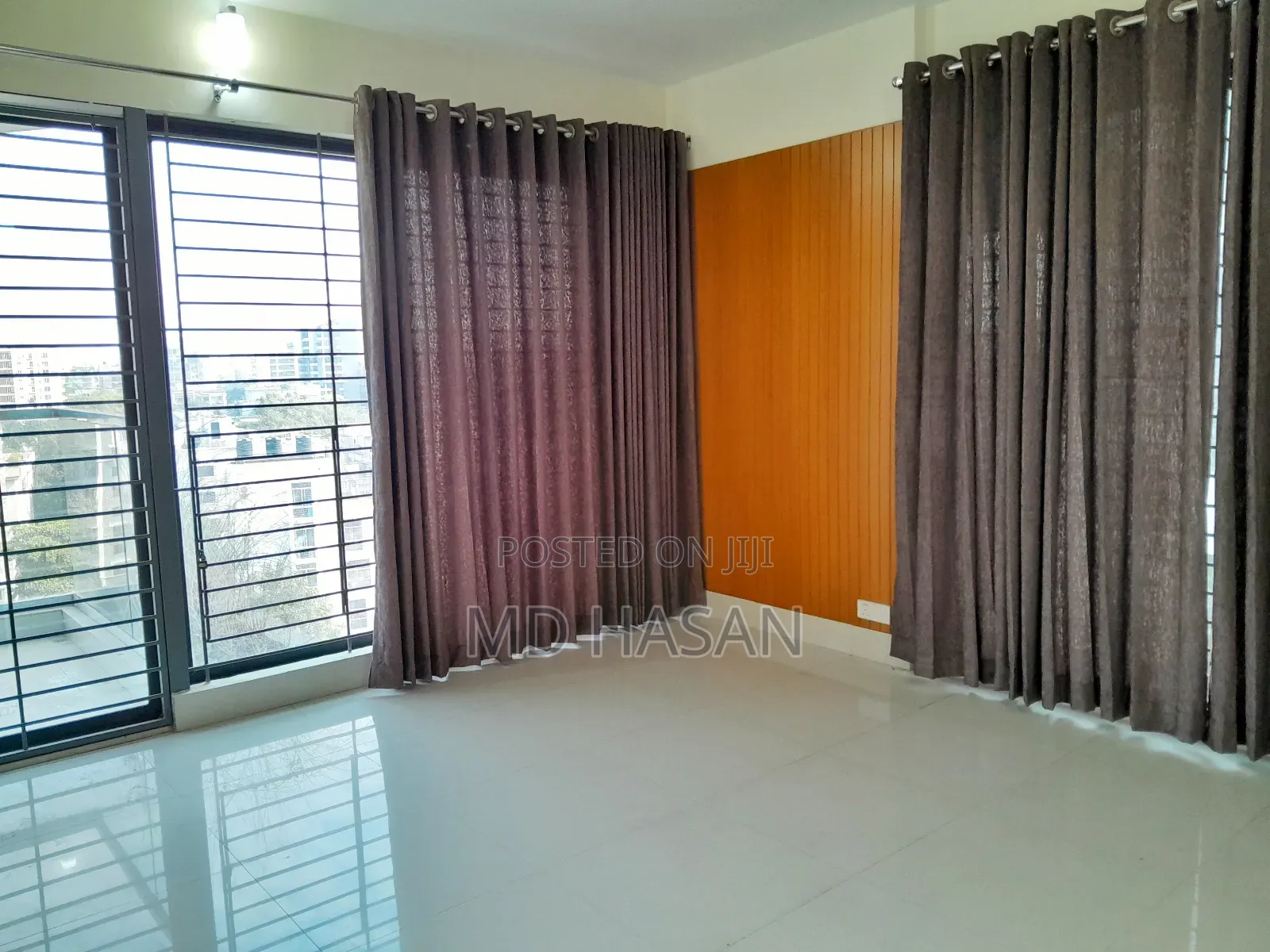 5bdrm Apartment in Semi Furnished for rent