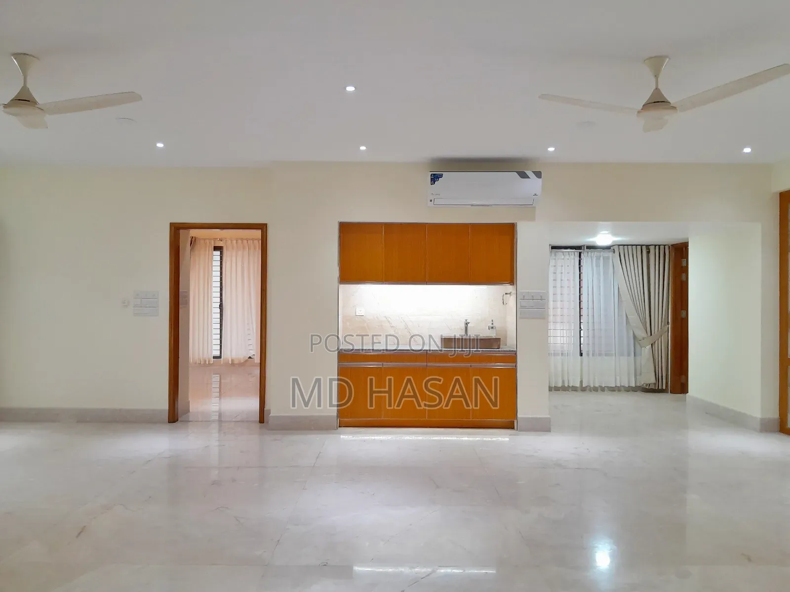 5bdrm Apartment in Semi Furnished for rent