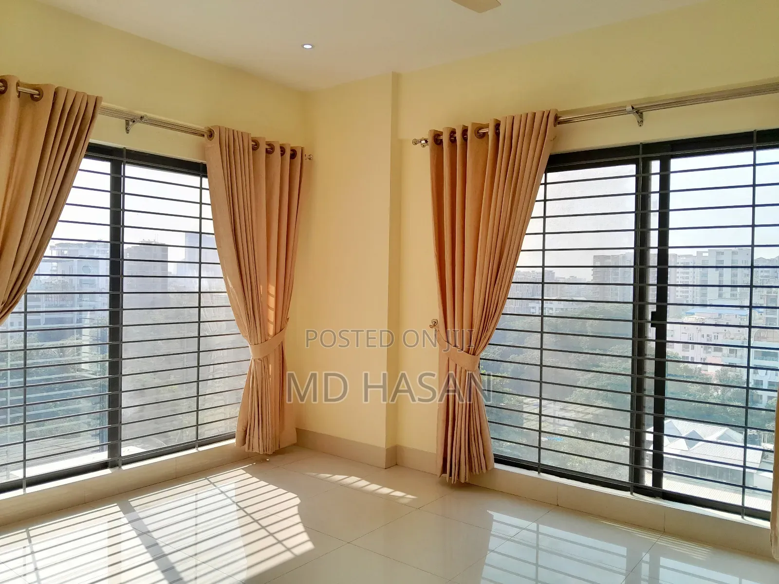 5bdrm Apartment in Semi Furnished for rent