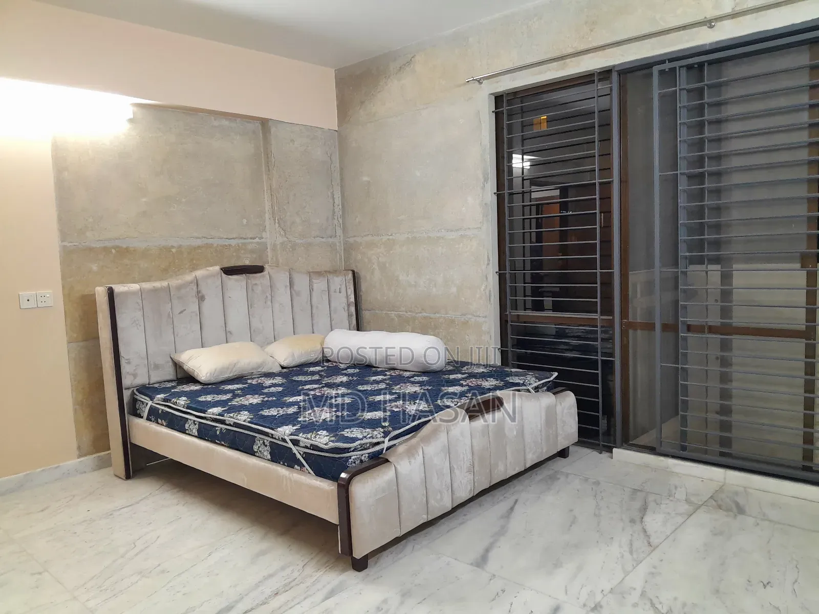 4bdrm Apartment in Semi Furnished for rent