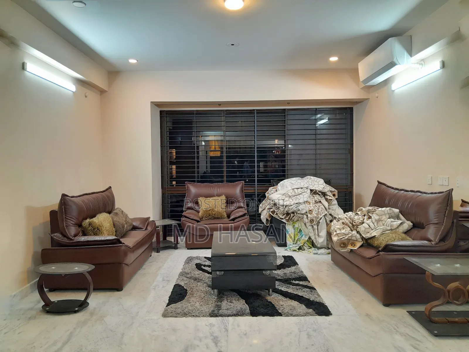 4bdrm Apartment in Semi Furnished for rent