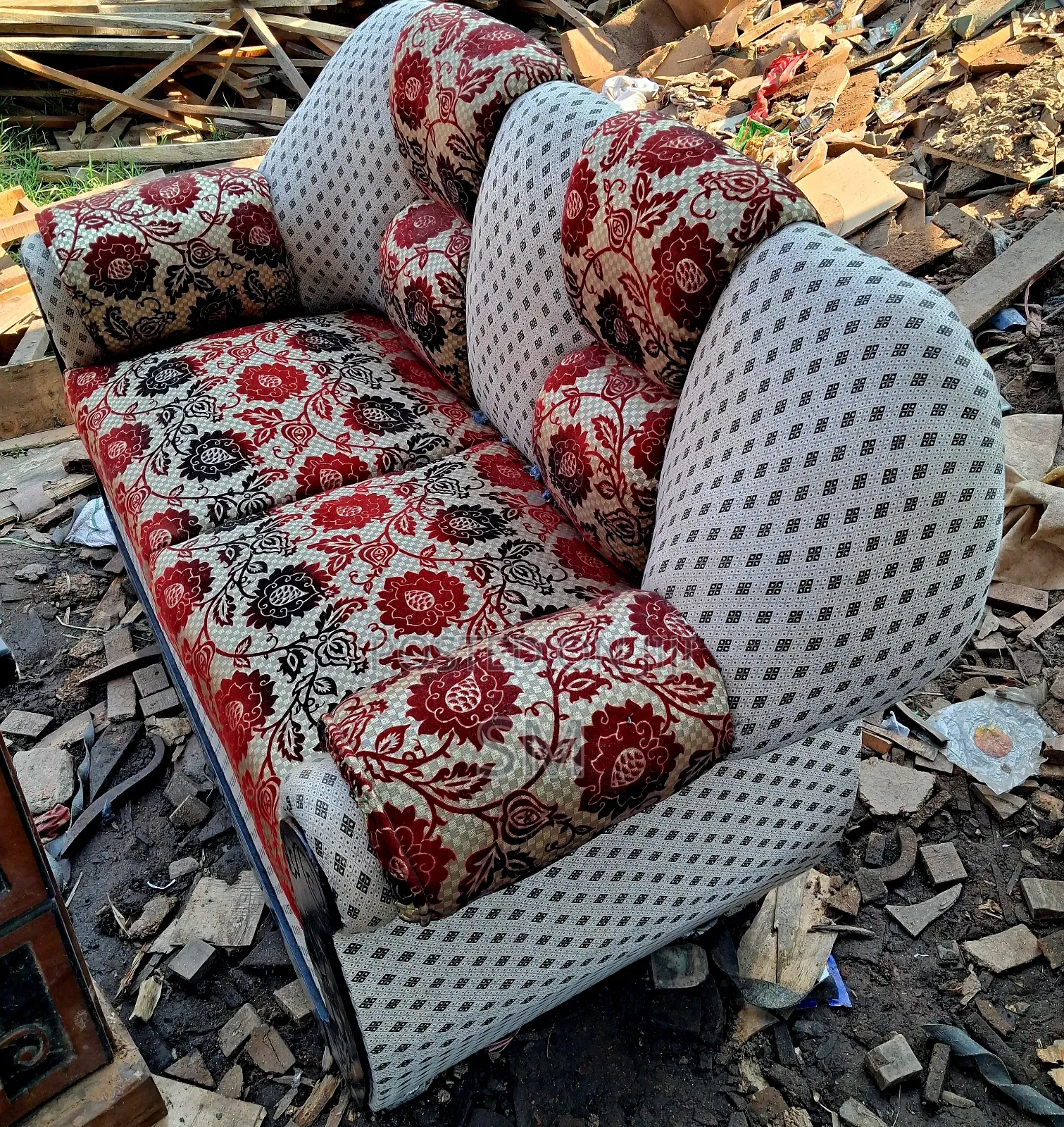 New Saddam Sofa 2+2+1. Khulna