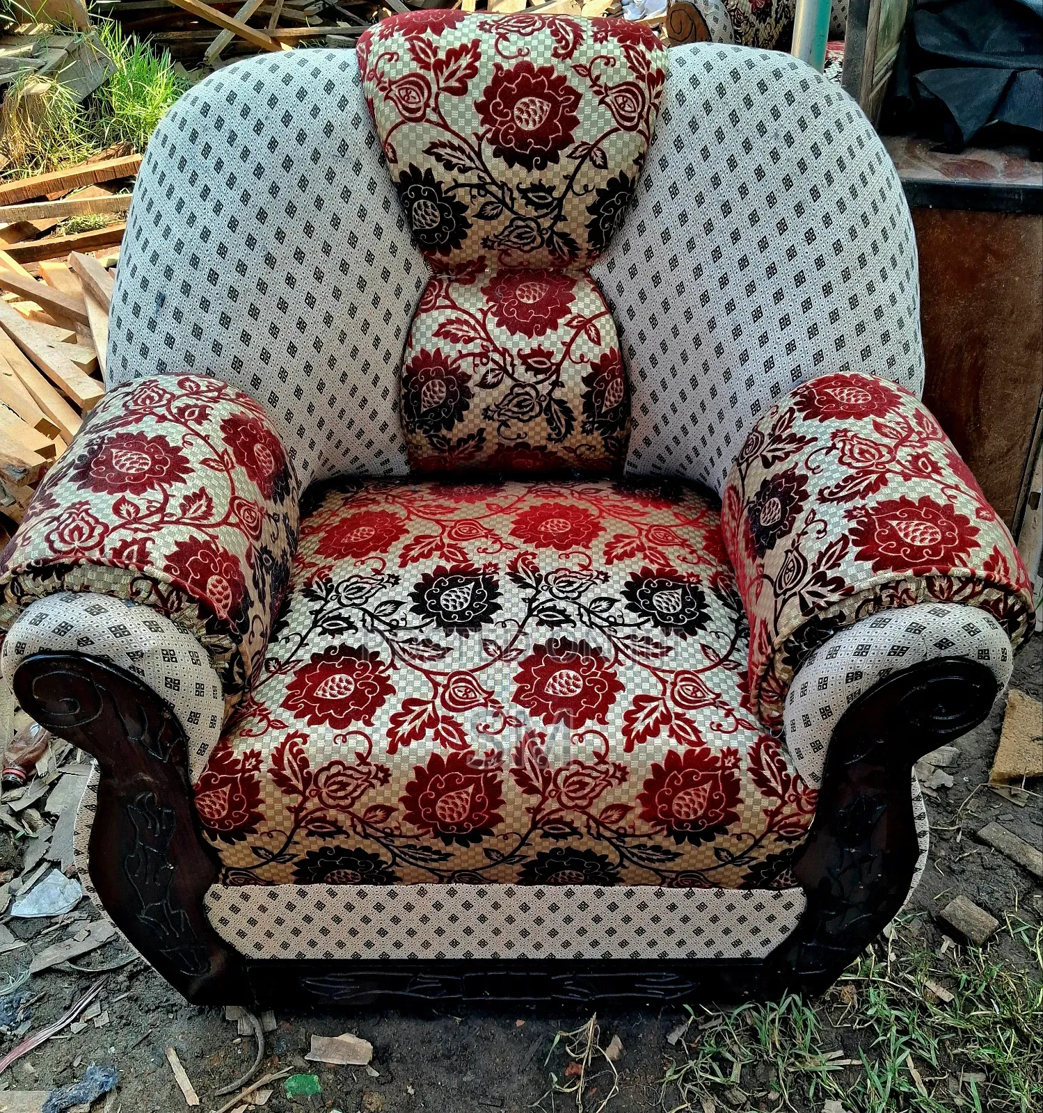 New Saddam Sofa 2+2+1. Khulna