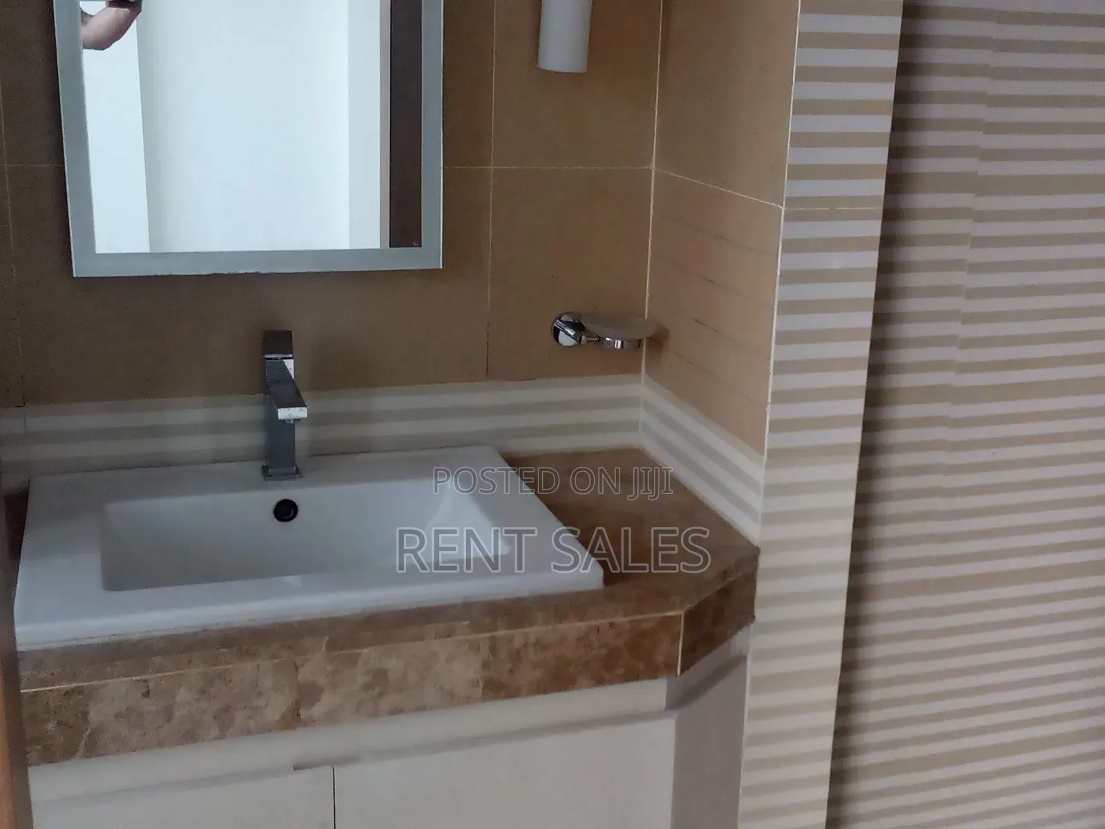 Furnished 3bdrm Duplex in Gulshan for rent