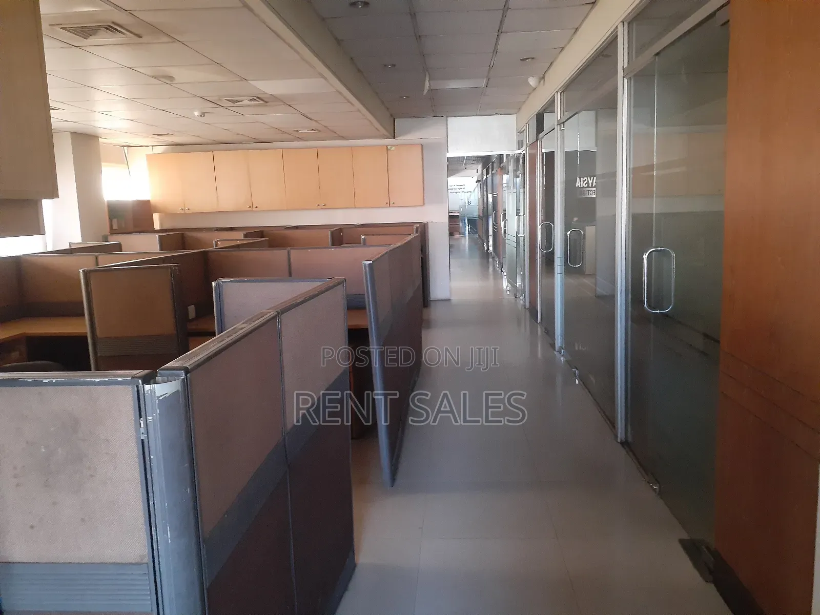 Commercial 4700 Sq Ft Ready Office Space Rent in Gulshan