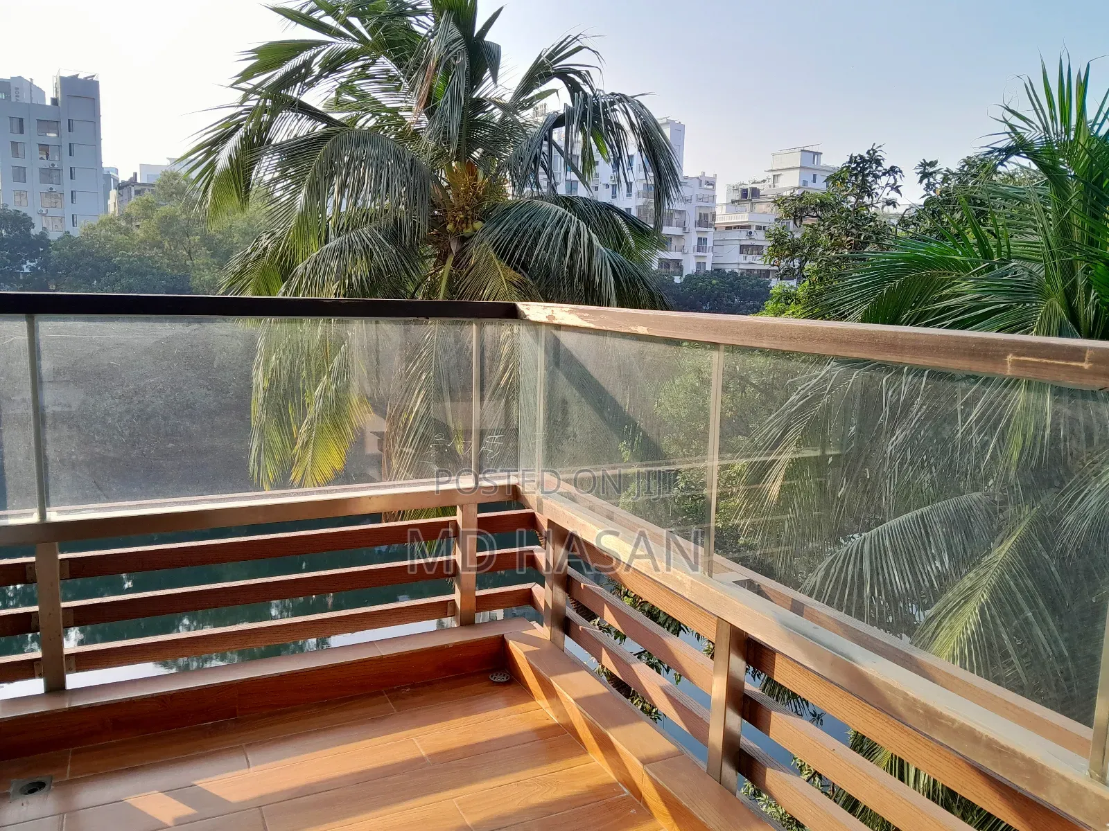 4bdrm Apartment in Semi Furnished for rent