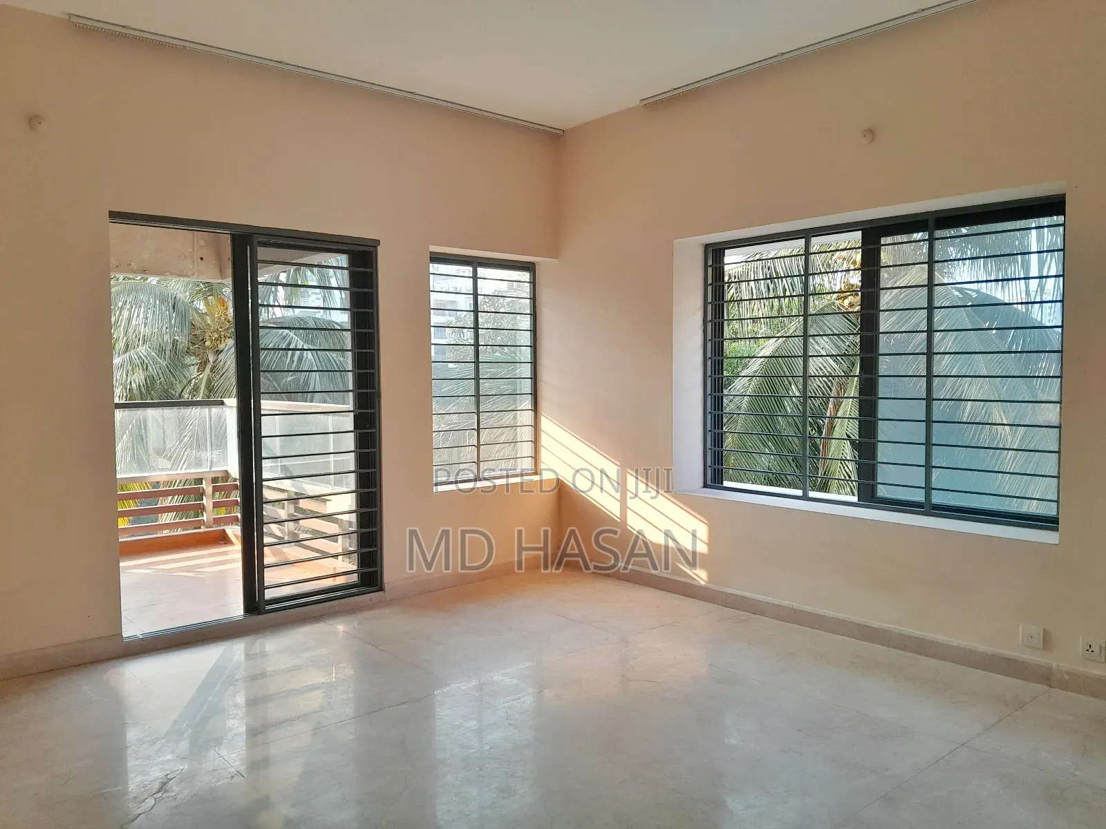 4bdrm Apartment in Semi Furnished for rent