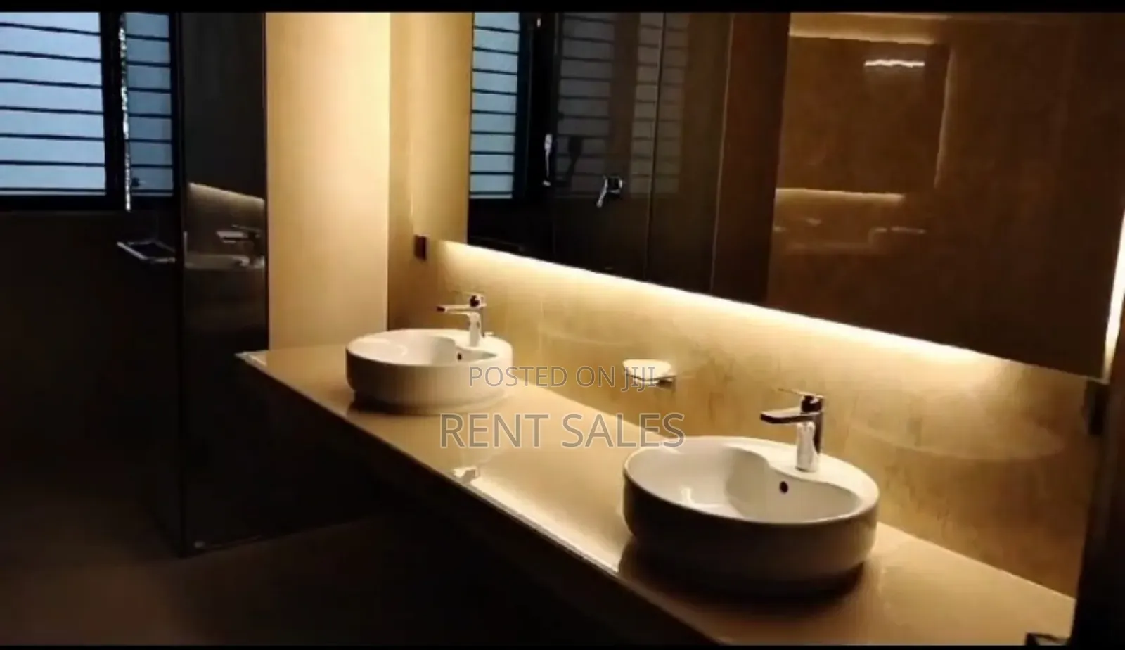 4bdrm Apartment in Shanta Development, Gulshan for rent