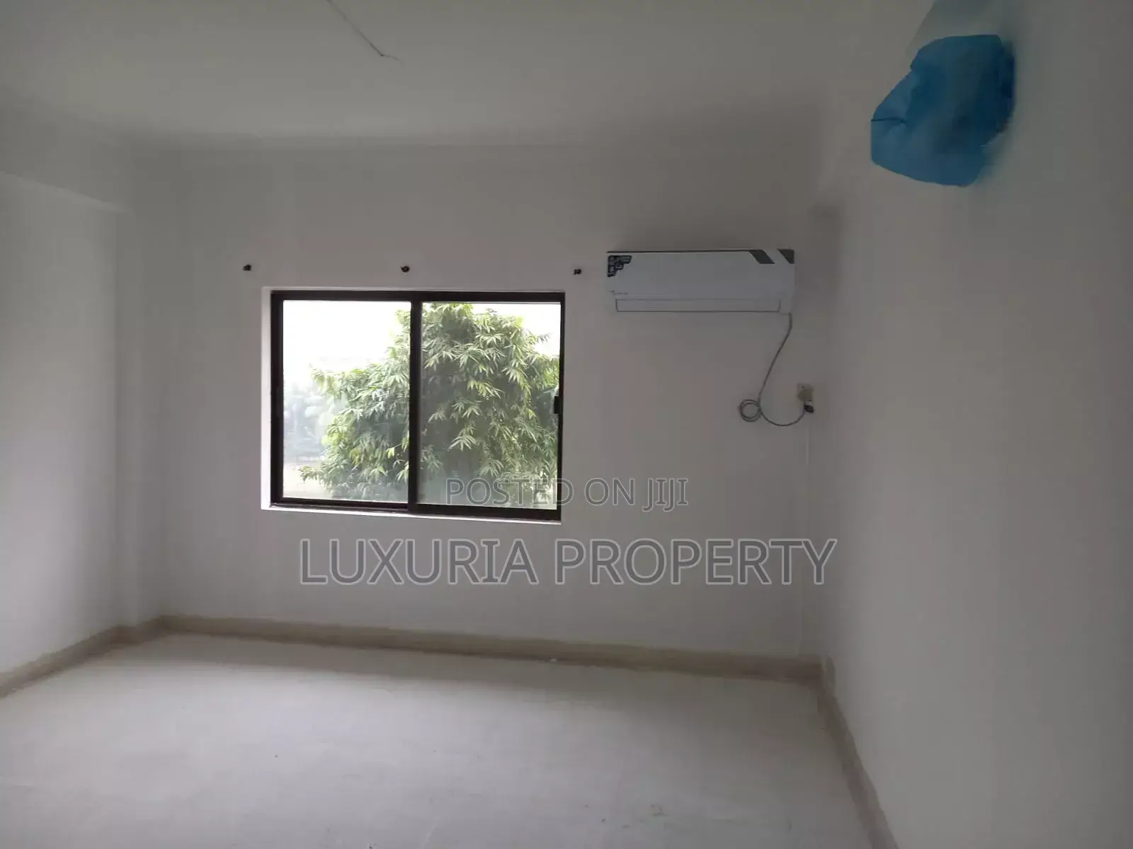 3bdrm Apartment in Semi Furnished for rent
