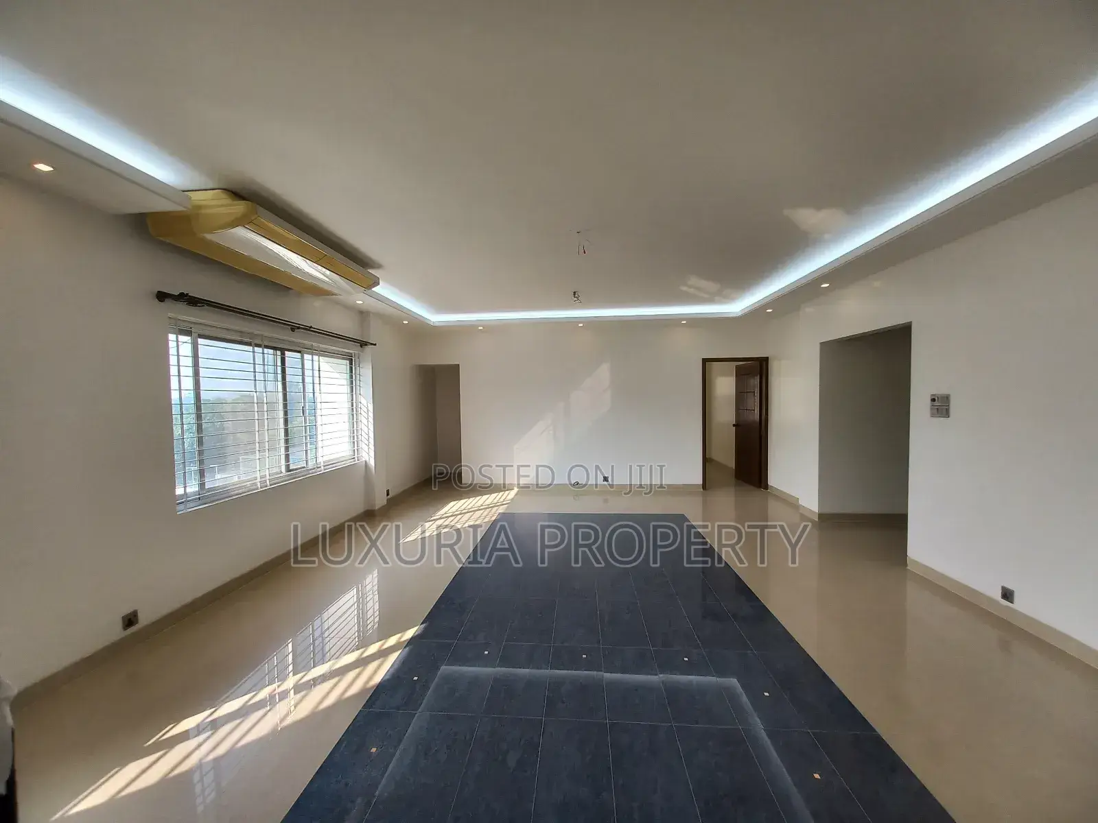 3bdrm Apartment in Semi-Furnished for rent