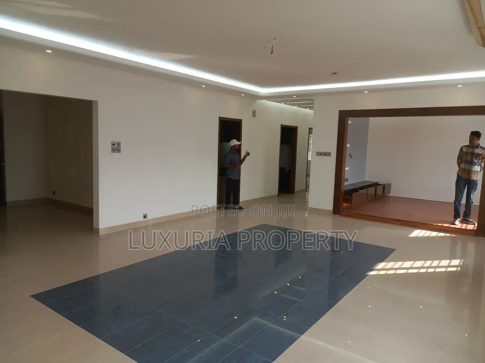 3bdrm Apartment in Semi-Furnished for rent