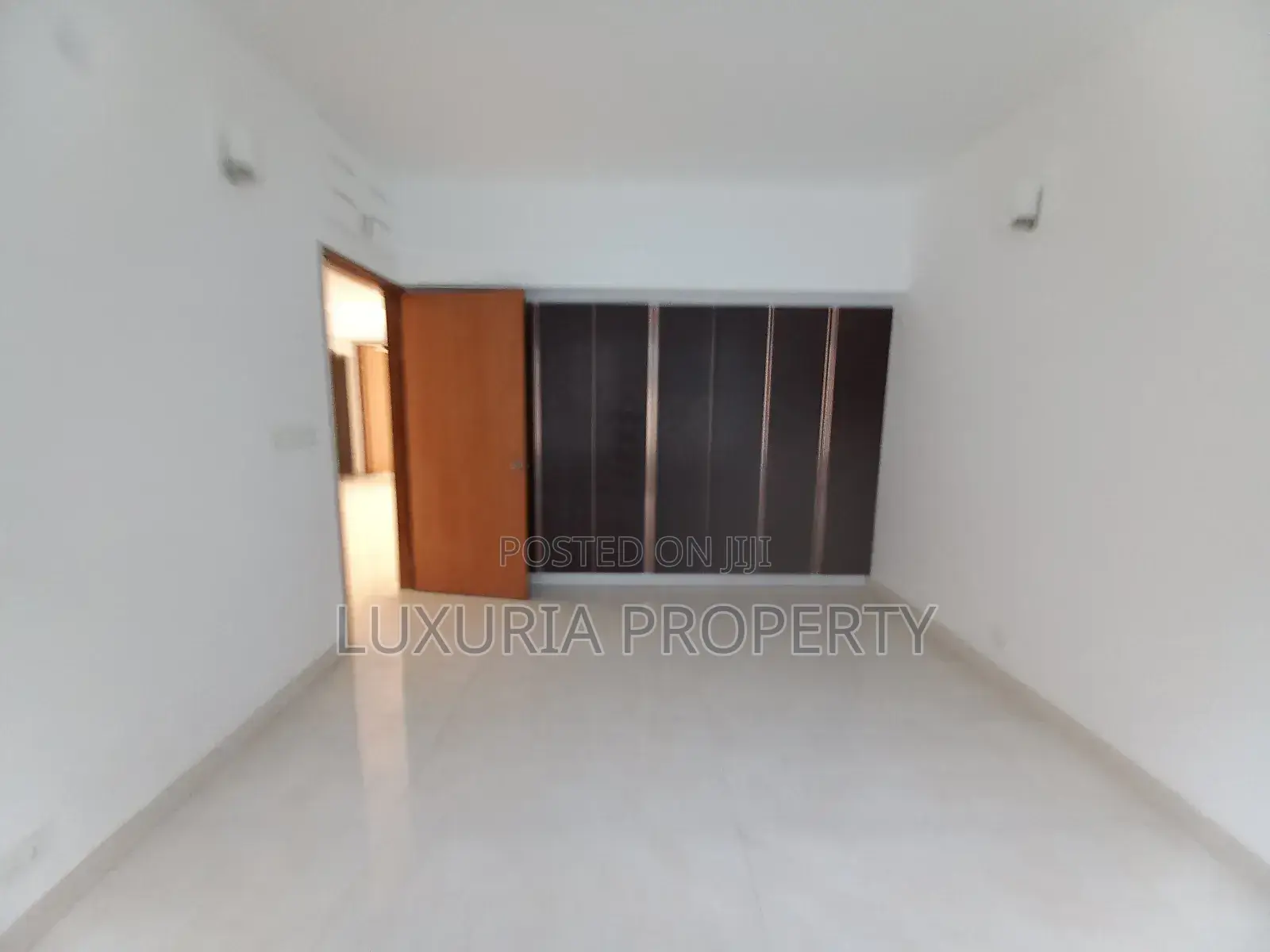 3bdrm Apartment in Unfurnished for rent